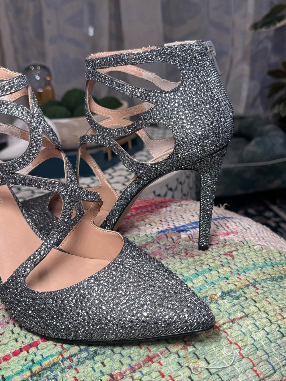 🪩🪩 INC International Concepts Silver Glitter Cutout Pointed-Toe Stilettos Heels - Picture 2 of 7